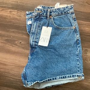 Zara mom fit shorts HIGH WAISTED